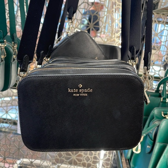 Kate Spade Madison Mini Camera Bag
COLOR:
Black 
NWT - Picture 14 of 16